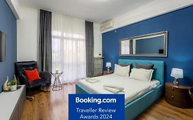 Metropole Apartments Studio City