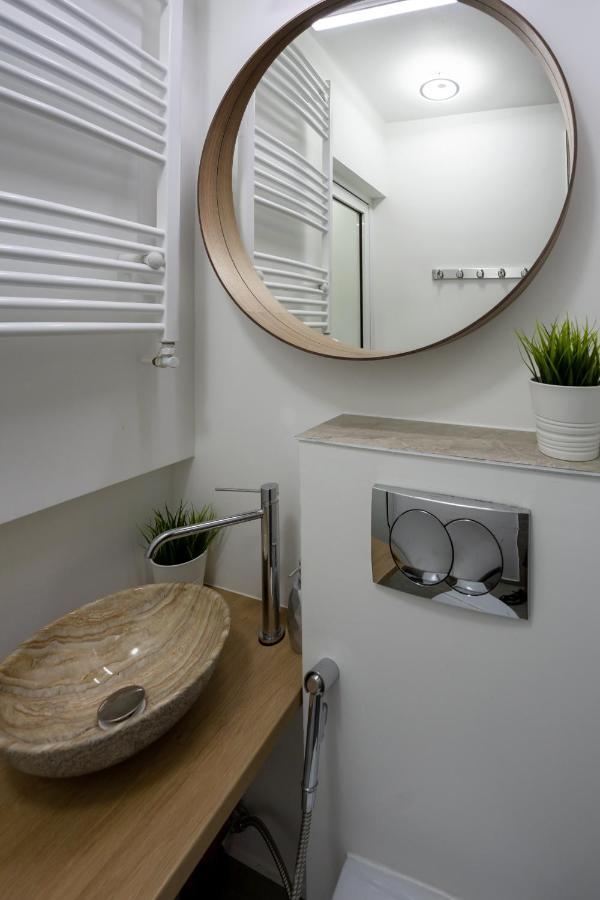 Metropole Apartments Studio City Bukarest Exterior foto